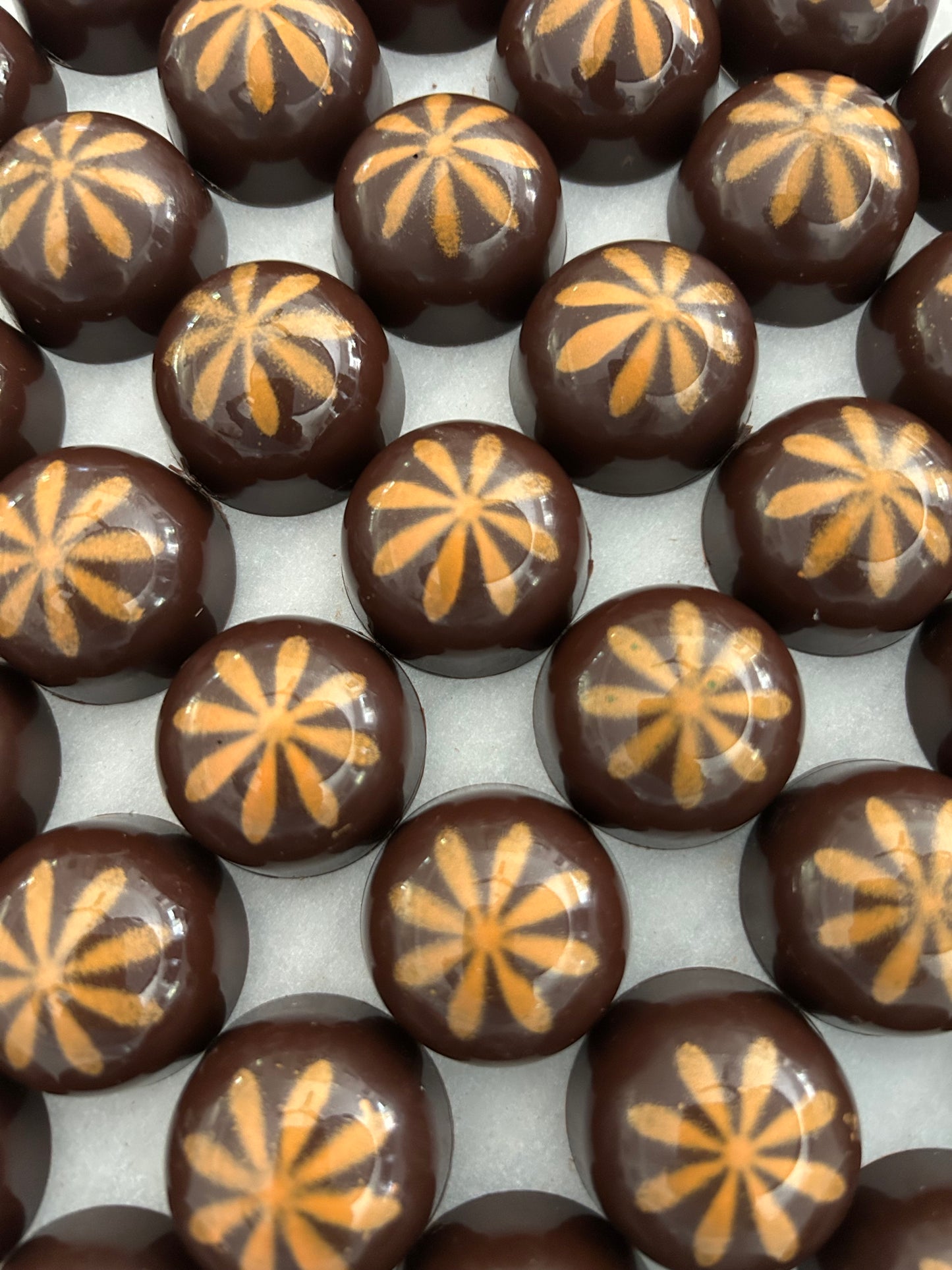 12 Piece Black Box of Bonbons